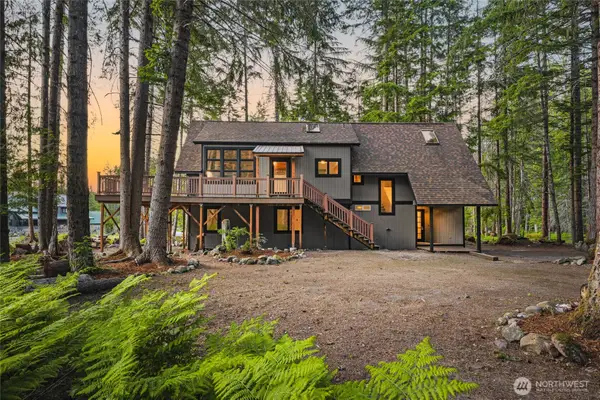 17118 Riverview Way E, Enumclaw, WA 98022