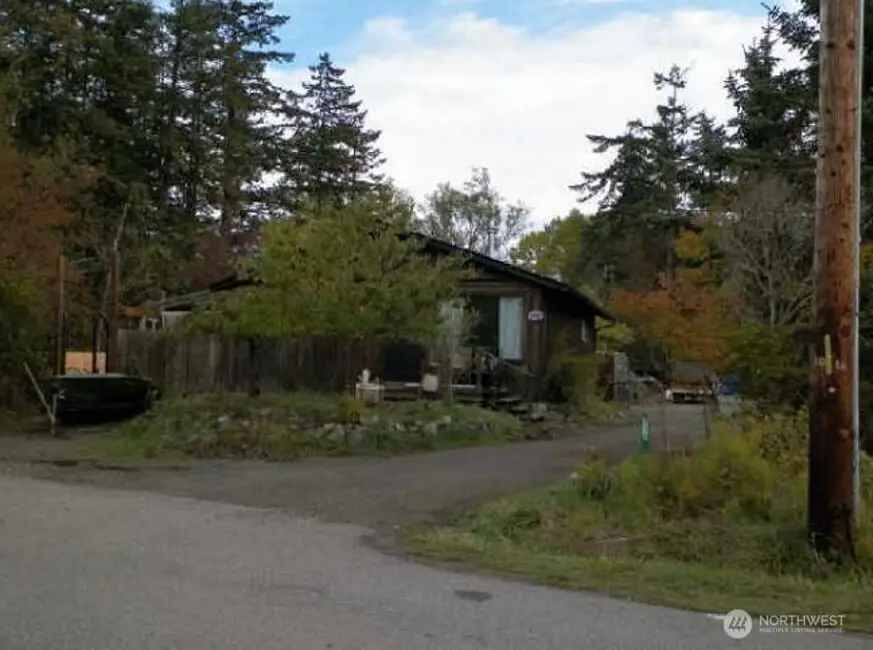 1142 Donald Avenue, Oak Harbor, WA 98277 - #1