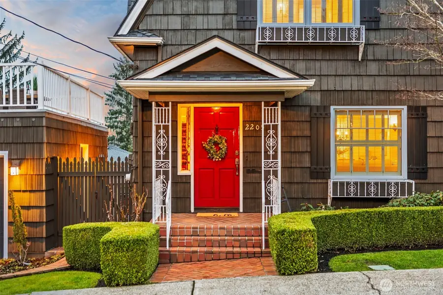 2205 N Tacoma Avenue, Tacoma, WA 98403 - #2