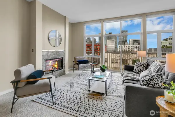 303 E Pike Street #402, Seattle, WA 98122