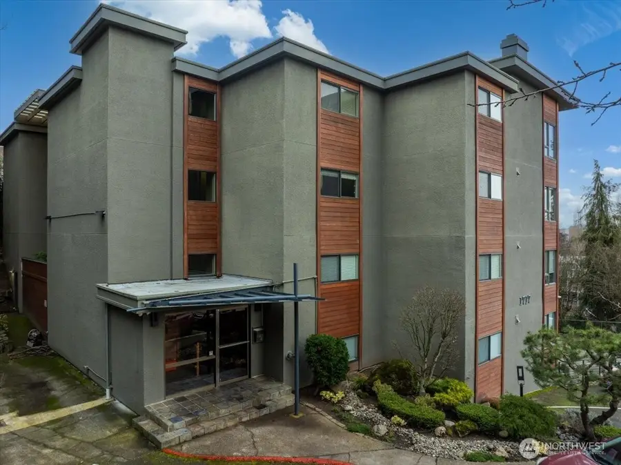 1717 5th Avenue N #103, Seattle, WA 98109 - #3