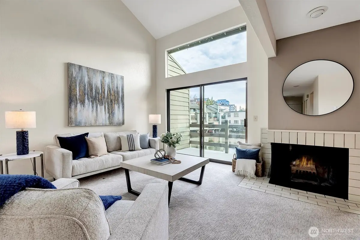 7 Lake Bellevue Drive #206, Bellevue, WA 98005 - #1