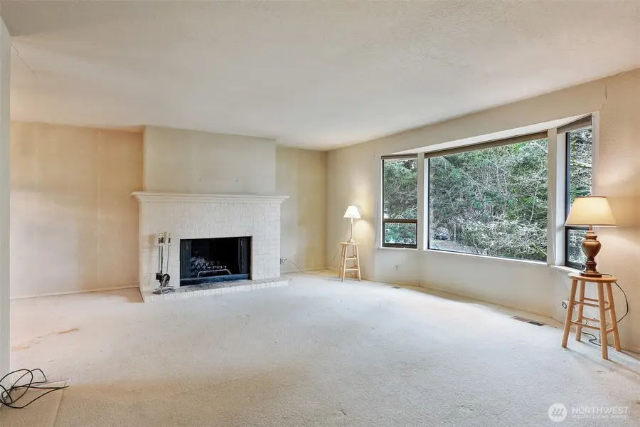 19624 62nd Avenue Ne, Kenmore, WA 98028 - Image #2