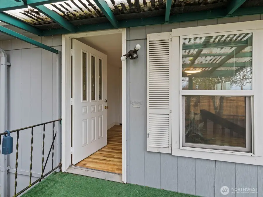 11040 14th Avenue Sw, Seattle, WA 98146 - #2