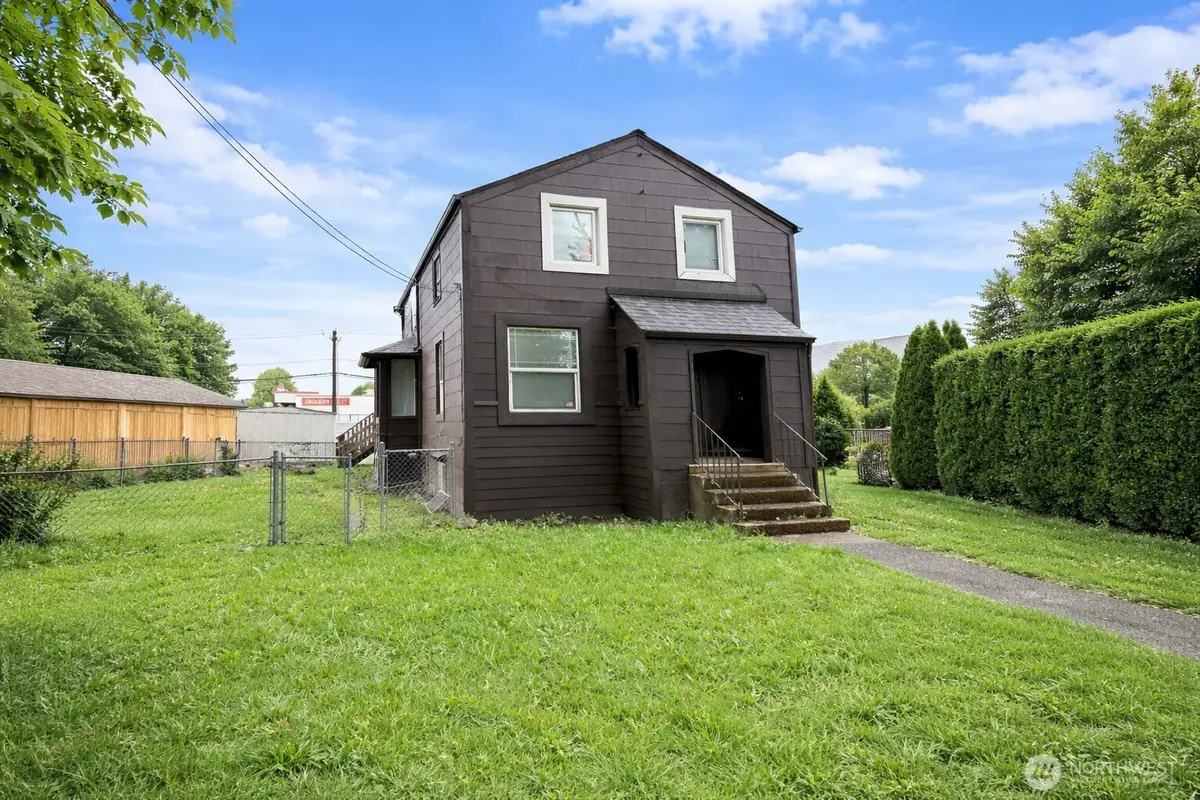 328 S Division Street, Auburn, WA 98001 - #1