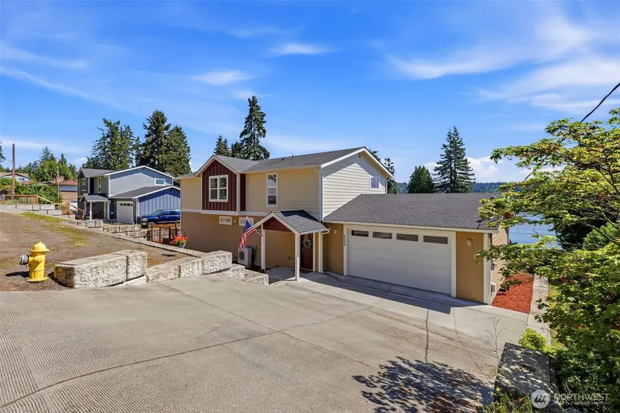 5584 Madrona Avenue Ne, Bremerton, WA 98311 - #3