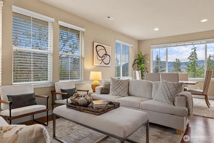 879 3rd Avenue Ne, Issaquah, WA 98029 - #2