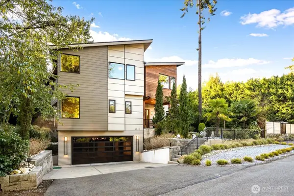 1717 99th Avenue Ne, Bellevue, WA 98004