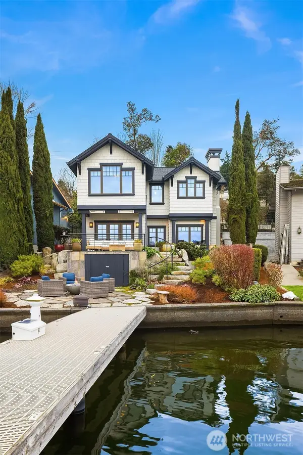 6841 Ripley Lane N, Renton, WA 98056