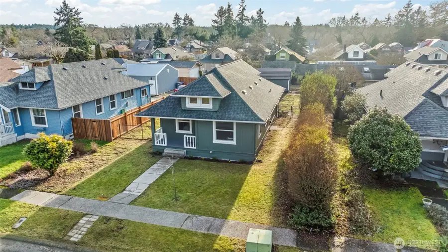 504 Dupont Avenue, Dupont, WA 98327 - #3