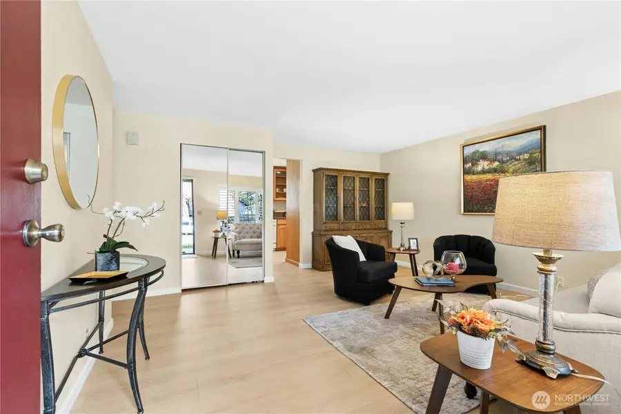 11420 110th Avenue Ne, Kirkland, WA 98033 - Image #3