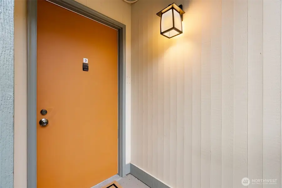 330 Grow Avenue Nw #C3, Bainbridge Island, WA 98110 - #3