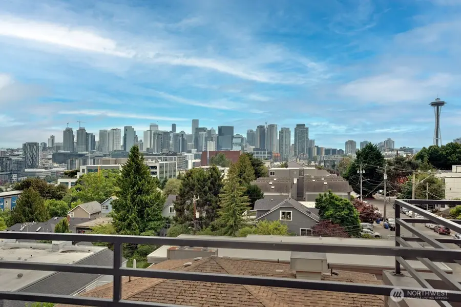 1312 6th Avenue N #9, Seattle, WA 98109 - #2