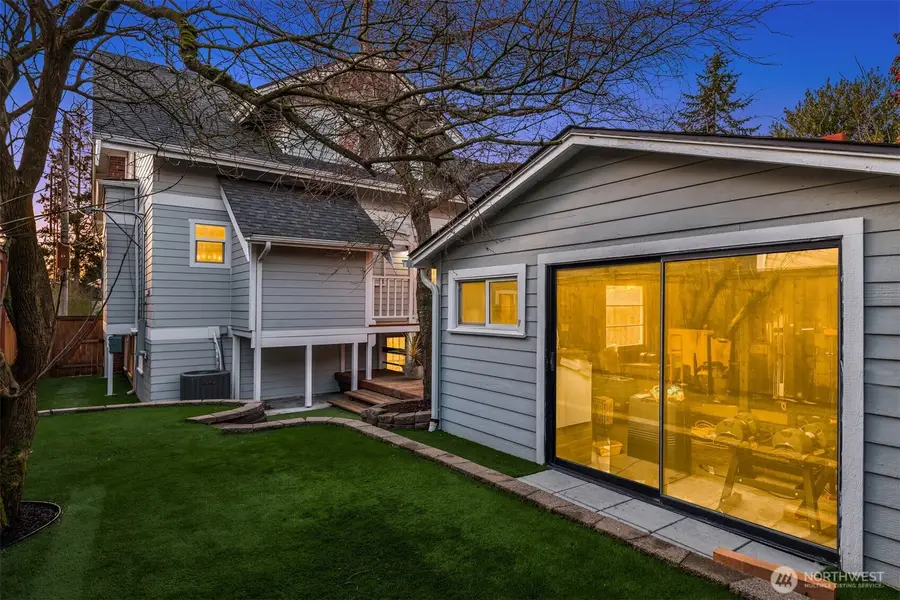 7506 16th Avenue Nw, Seattle, WA 98117 - Image #2