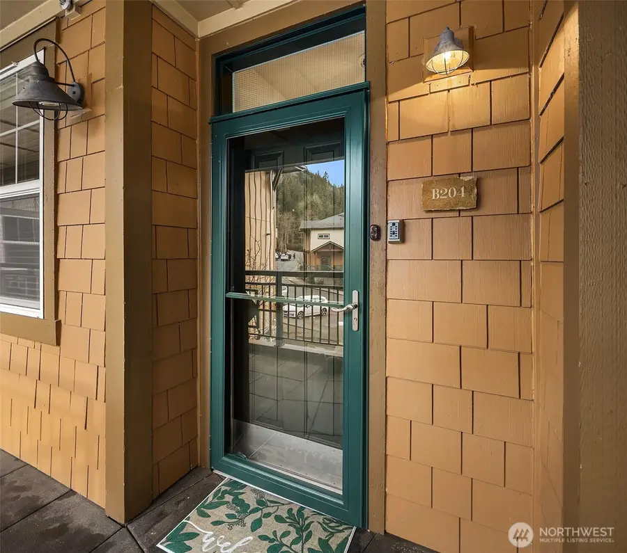 1000 Cabin Creek Lane Sw #B204, Issaquah, WA 98027 - #2