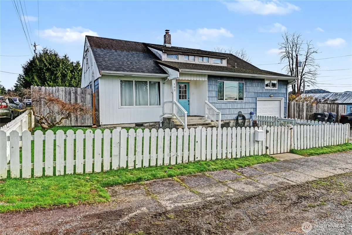 102 S Chehalis Street, Montesano, WA 98563 - #1
