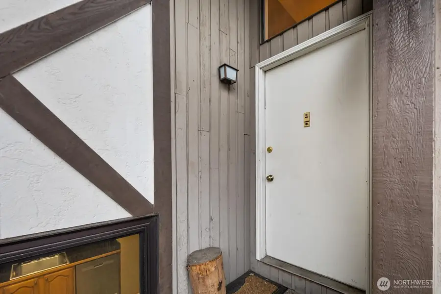 323 SW 112th Street #102, Seattle, WA 98146 - #3