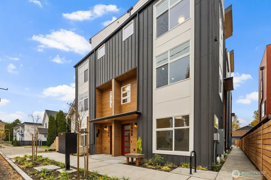 548 S Cloverdale Street #B, Seattle, WA 98108 - Image #2