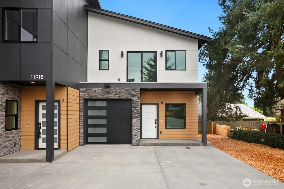 11918 4th Avenue Sw #B, Burien, WA 98168 - Image #1