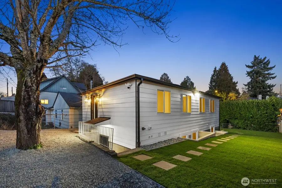 5945 Fauntleroy Way Sw, Seattle, WA 98136 - #2