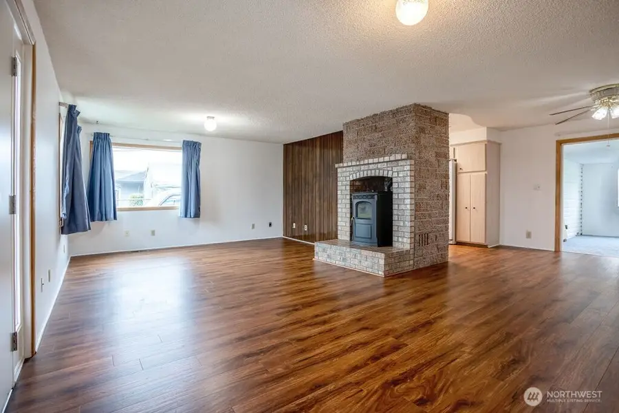 2209 42nd Avenue, Longview, WA 98632 - #3