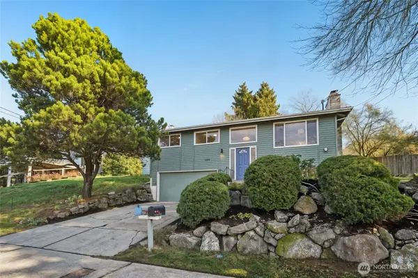 6732 14th Avenue Sw, Seattle, WA 98106