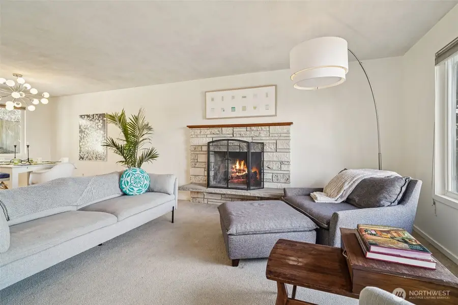 6732 14th Avenue Sw, Seattle, WA 98106 - #2