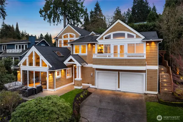 18021 SE 40th Place, Bellevue, WA 98008