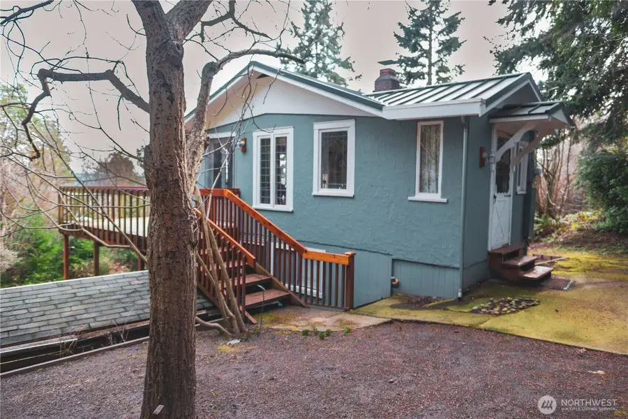 24310 47th Avenue Sw, Vashon, WA 98070 - #2