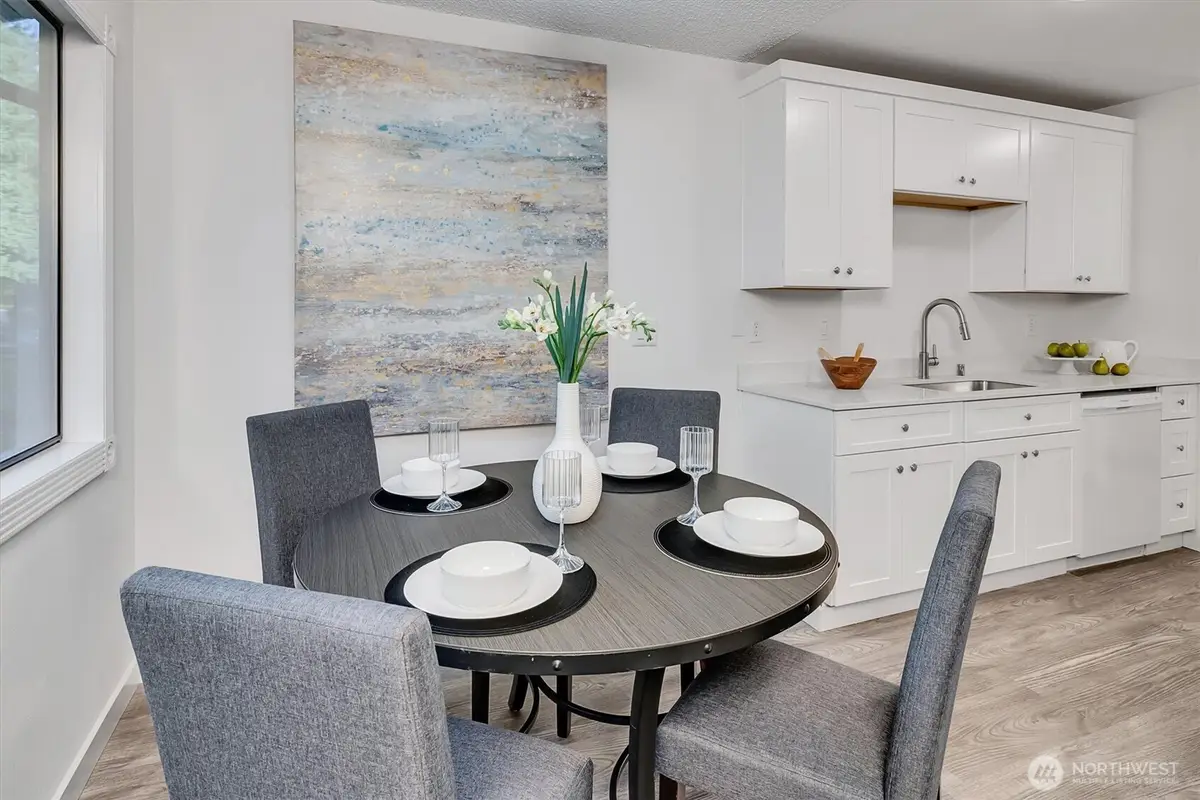 14132 74th Place Ne #16-D, Kirkland, WA 98034 - Image #1