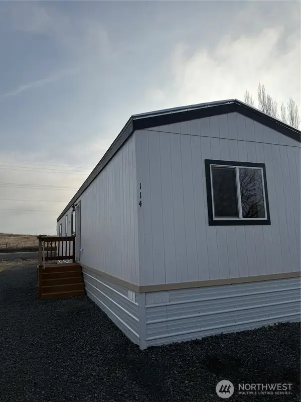 200 W Hawthorne Street #114, Connell, WA 99326