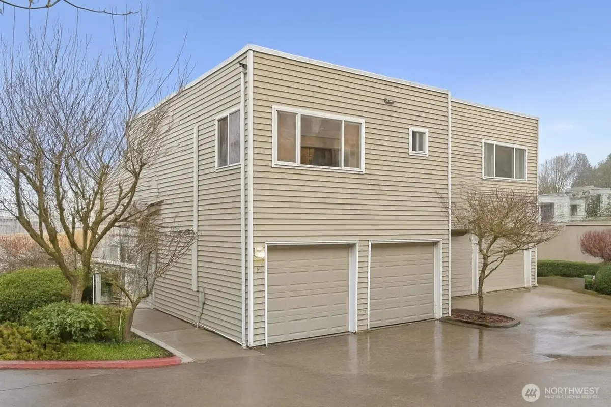 2325 Harbor Avenue Sw #B1, Seattle, WA 98126 - Image #1