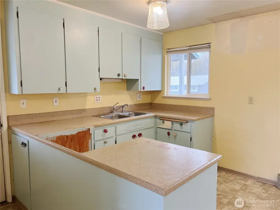 728 Sunrise Drive, Omak, WA 98841 - #3