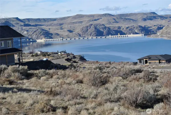 45635 Fdr Estates Drive N #2, Grand Coulee, WA 99133