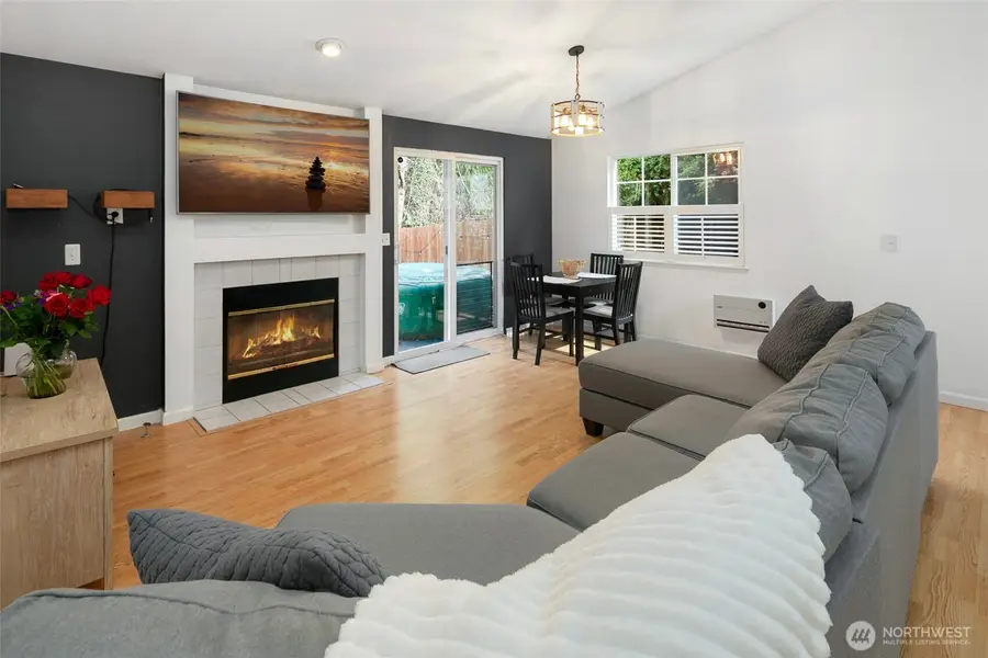 8215 1st Street Se, Lake Stevens, WA 98258 - #3