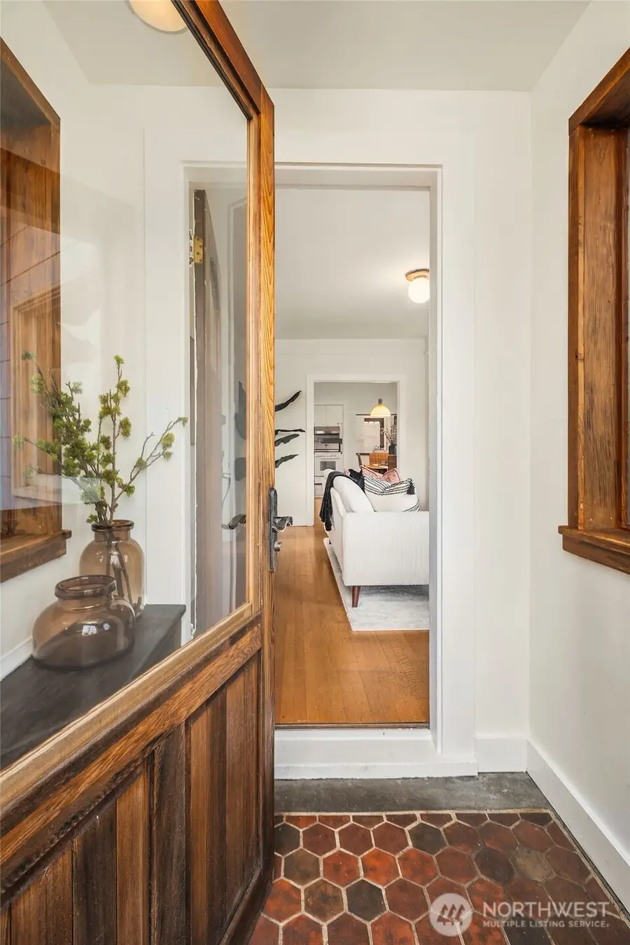 6841 19th Avenue Ne, Seattle, WA 98115 - #2