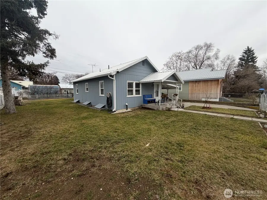 409 S Birch Street, Omak, WA 98841 - #2