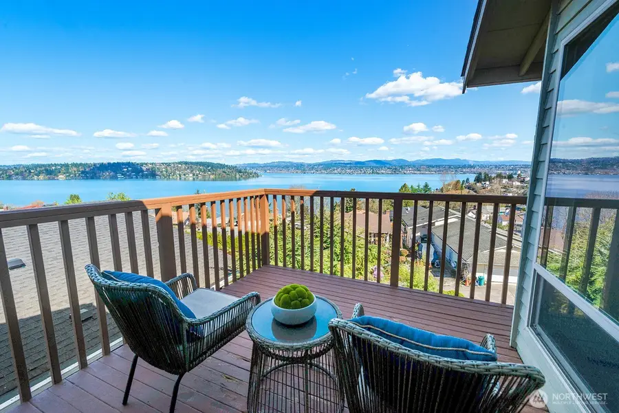 9928 64th Avenue S, Seattle, WA 98118 - #2