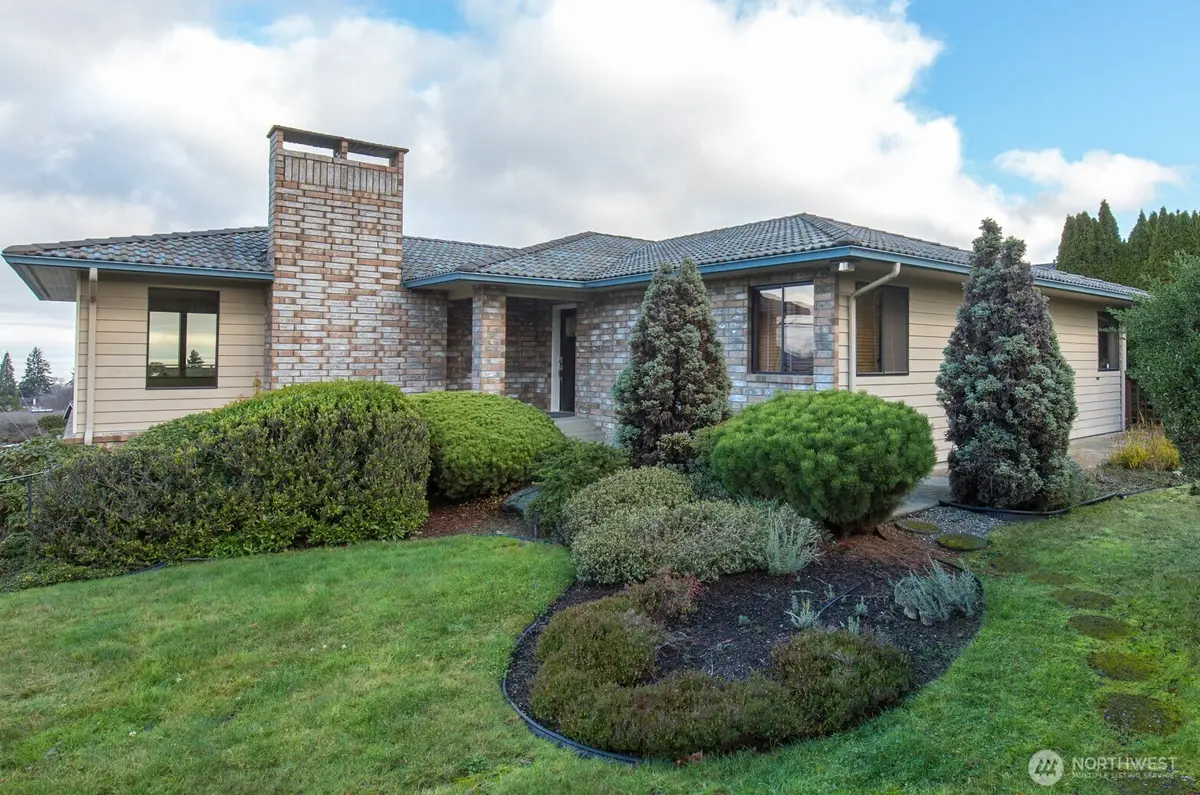 527 S Liberty Street, Port Angeles, WA 98362 - #1