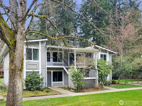 12206 NE 147th Place #B, Kirkland, WA 98034