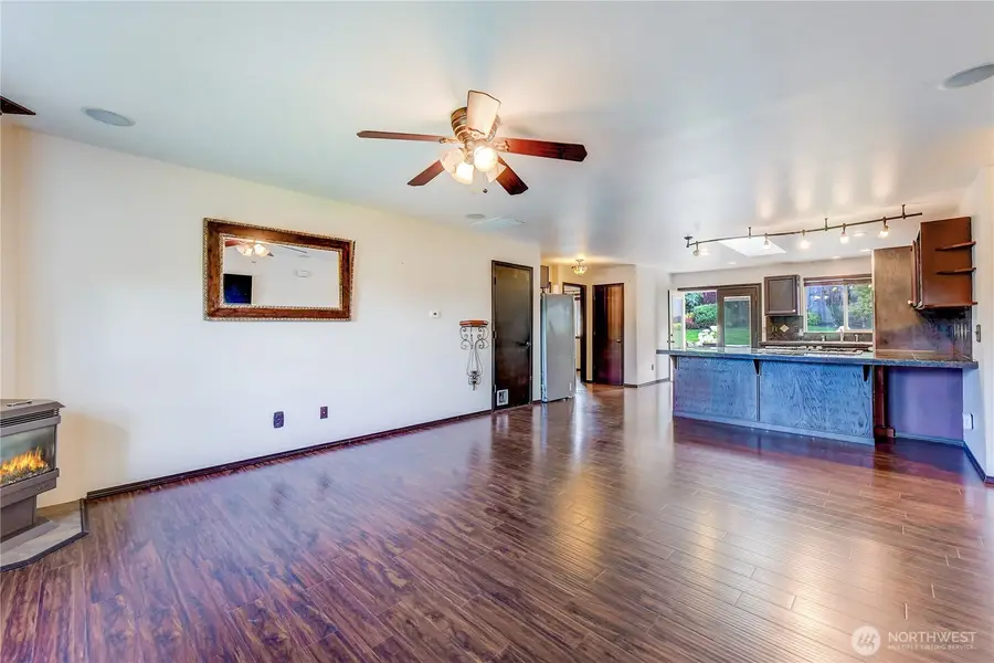 3315 18th Street Pl Sw, Puyallup, WA 98373 - #3