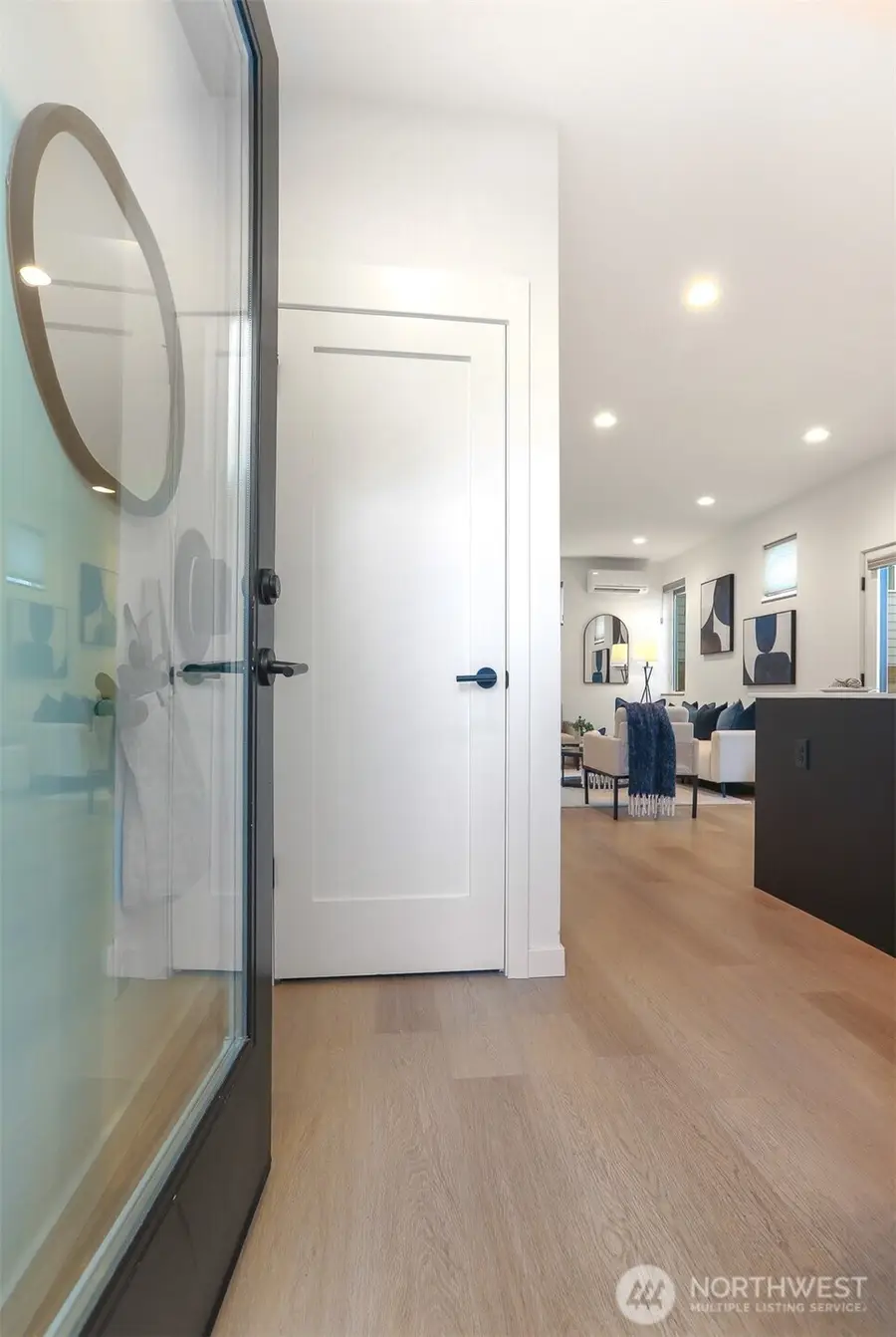 10344 Wallingford Avenue N, Seattle, WA 98133 - #3