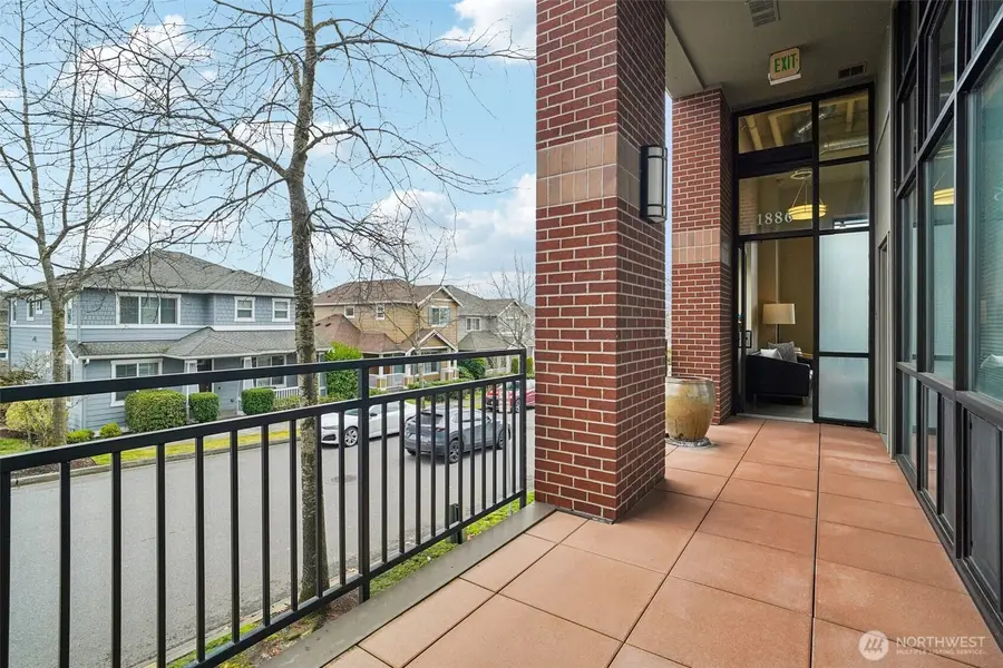 1886 25th Avenue Ne #101, Issaquah, WA 98029 - #3