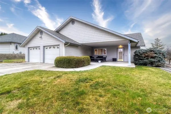 1525 SE Valley View Terrace, College Place, WA 99324