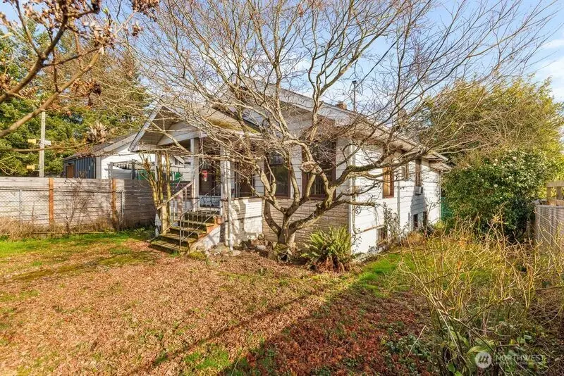 9004 12th Avenue Sw, Seattle, WA 98106 - #3