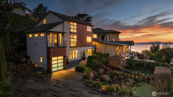 4527 W Raye Street, Seattle, WA 98199