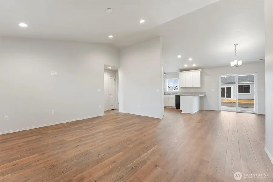 924 La Vista Drive, Warden, WA 98857 - #3