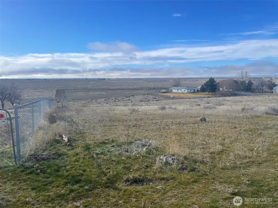 8686 Neppel Road Ne #23, Moses Lake, WA 98837 - #2