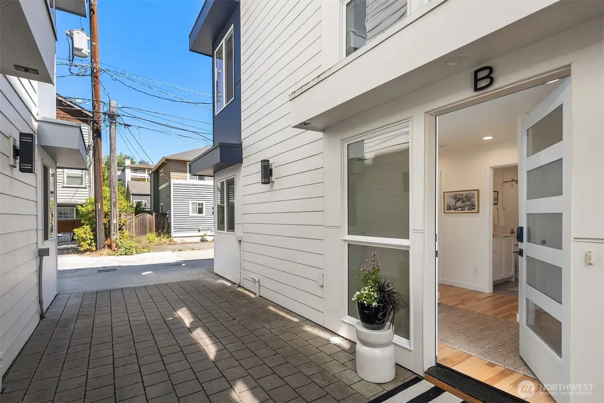 6042 41st Avenue Sw, Seattle, WA 98136 - #1