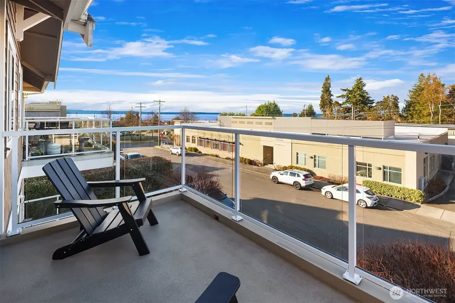 616 Glen Street #202, Edmonds, WA 98020 - #2